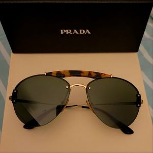 Prada sun glasses